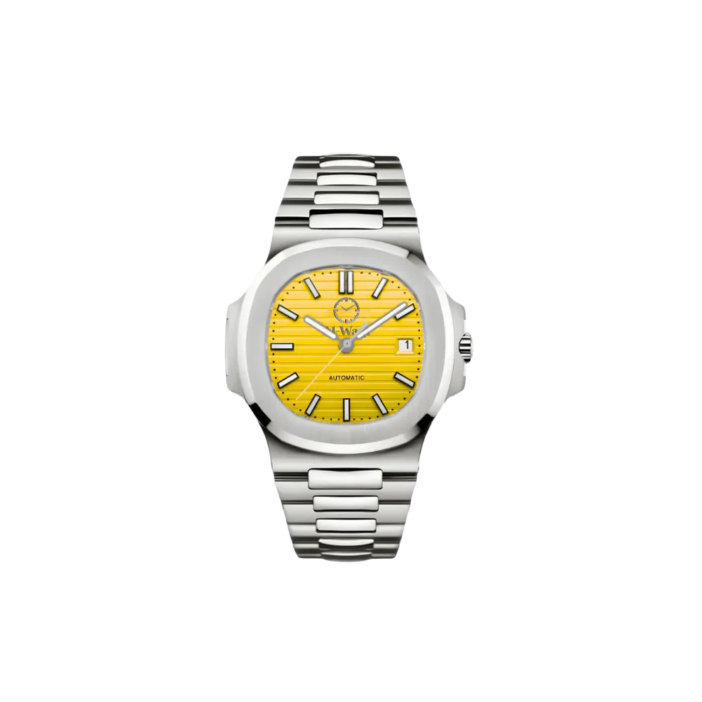 Une montre avec bracelet argenté et cadran jaune. Et un petit hublot qui laisse voir la date.