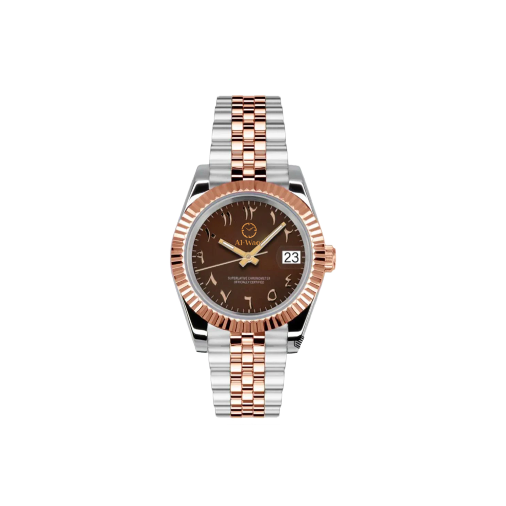 Montre avec bracelet argenté et doré, des couleurs luxueuses. Le cadran run avec les chiffres arabes (arabic dial) en doré rappellent les aiguilles aussi dorées. Le logo de la marque au milieu du cadran est aussi facile a remarquer.
